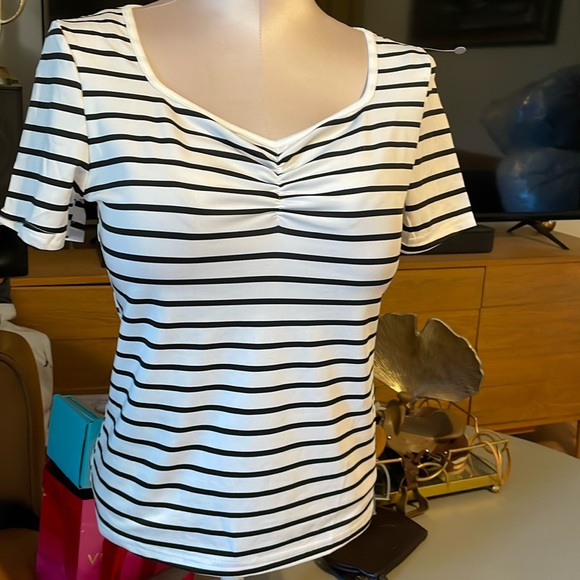 SHEIN Tops - SHEIN Top Size M